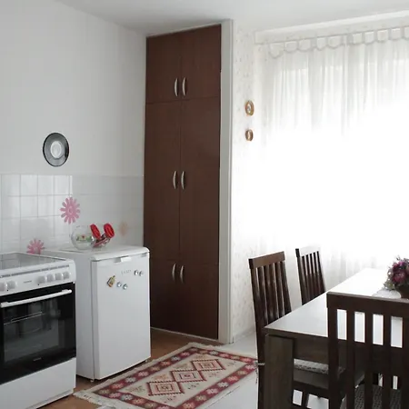 Zora Apartment *